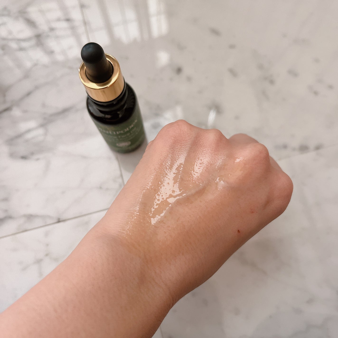 ディバイン アボカド&ローズヒップ フェイスオイル/Antipodes/フェイスオイルを使ったクチコミ(4枚目)