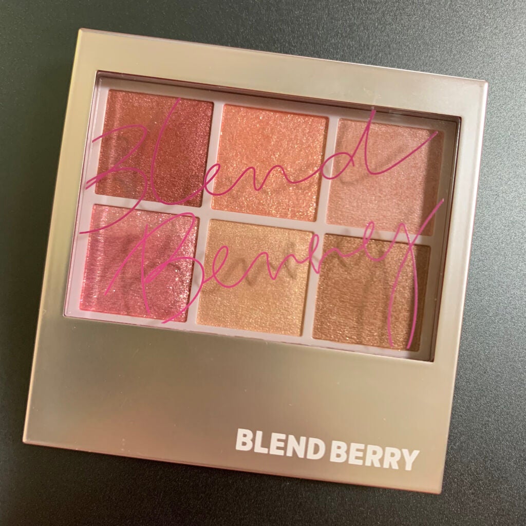 オーラクリエイション/BLEND BERRY/アイシャドウパレットを使ったクチコミ(4枚目)