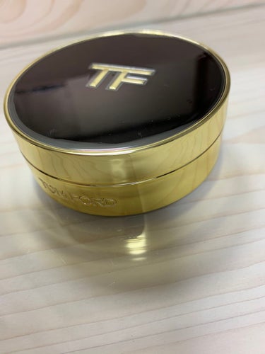 トレースレス タッチ ファンデーション SPF 45 サテンマット クッション コンパクト/TOM FORD BEAUTY/クッションファンデーションを使ったクチコミ（3枚目）