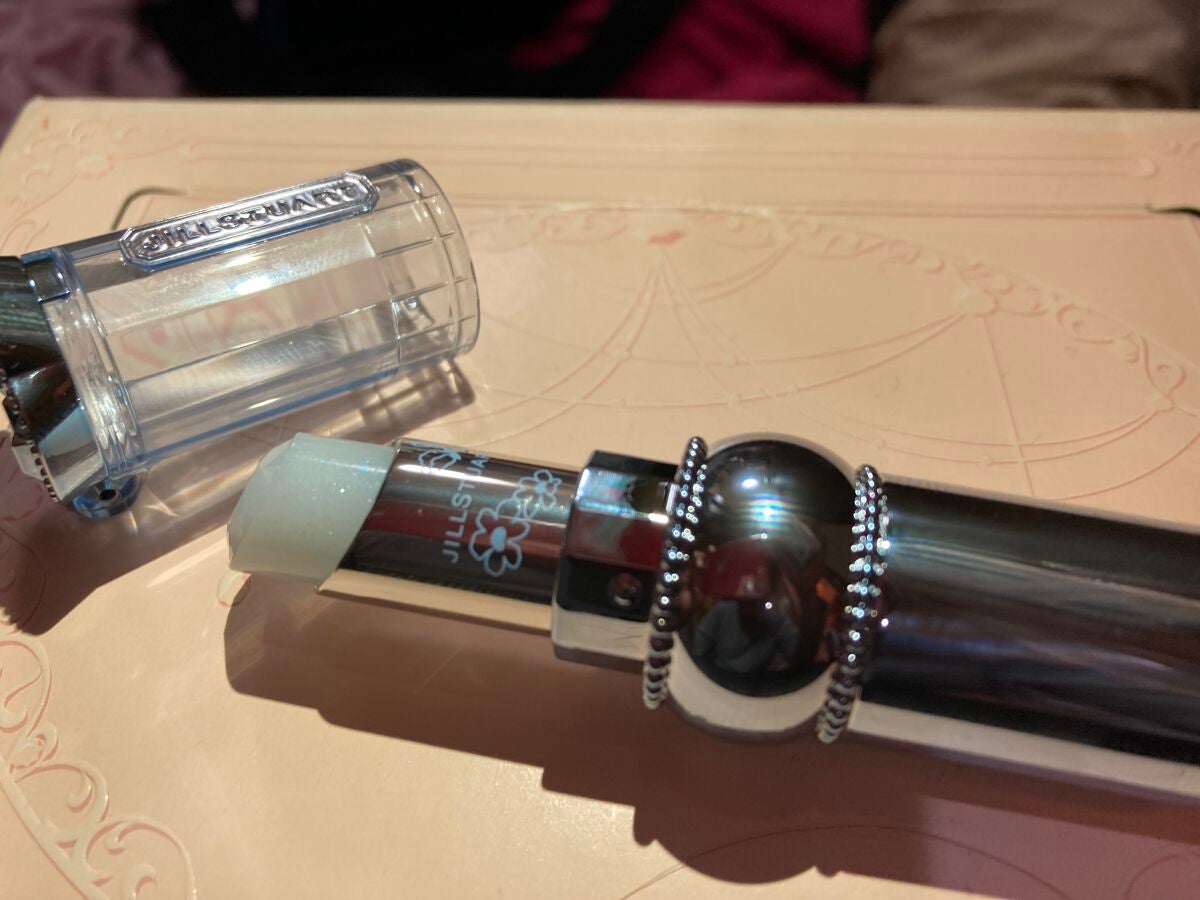 サムシングピュアブルー リップグロウ セラムバーム/JILL STUART/リップバームを使ったクチコミ(4枚目)