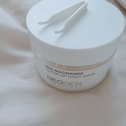 リアルナイアシンアミドグローアップデイリーマスク/NEOGEN/その他スキンケアを使ったクチコミ(2枚目)
