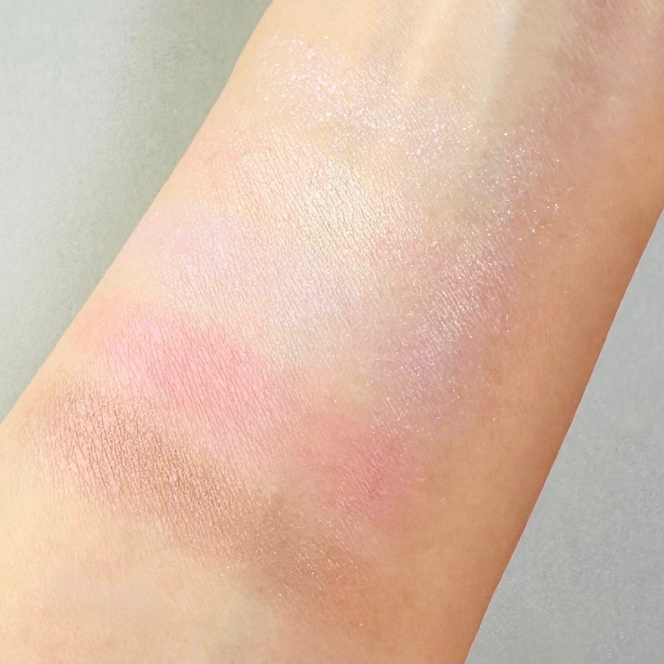 ジルスチュアート ブルームクチュール アイズ　ジュエルドブーケ 02 viola amethyst/JILL STUART/アイシャドウパレットを使ったクチコミ（3枚目）