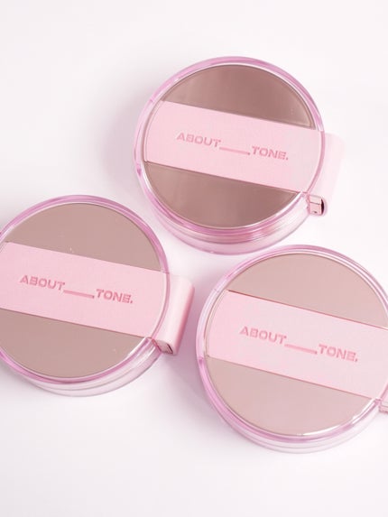 ザ・ブラーパウダーパクト/ABOUT TONE/プレストパウダーを使ったクチコミ(2枚目)