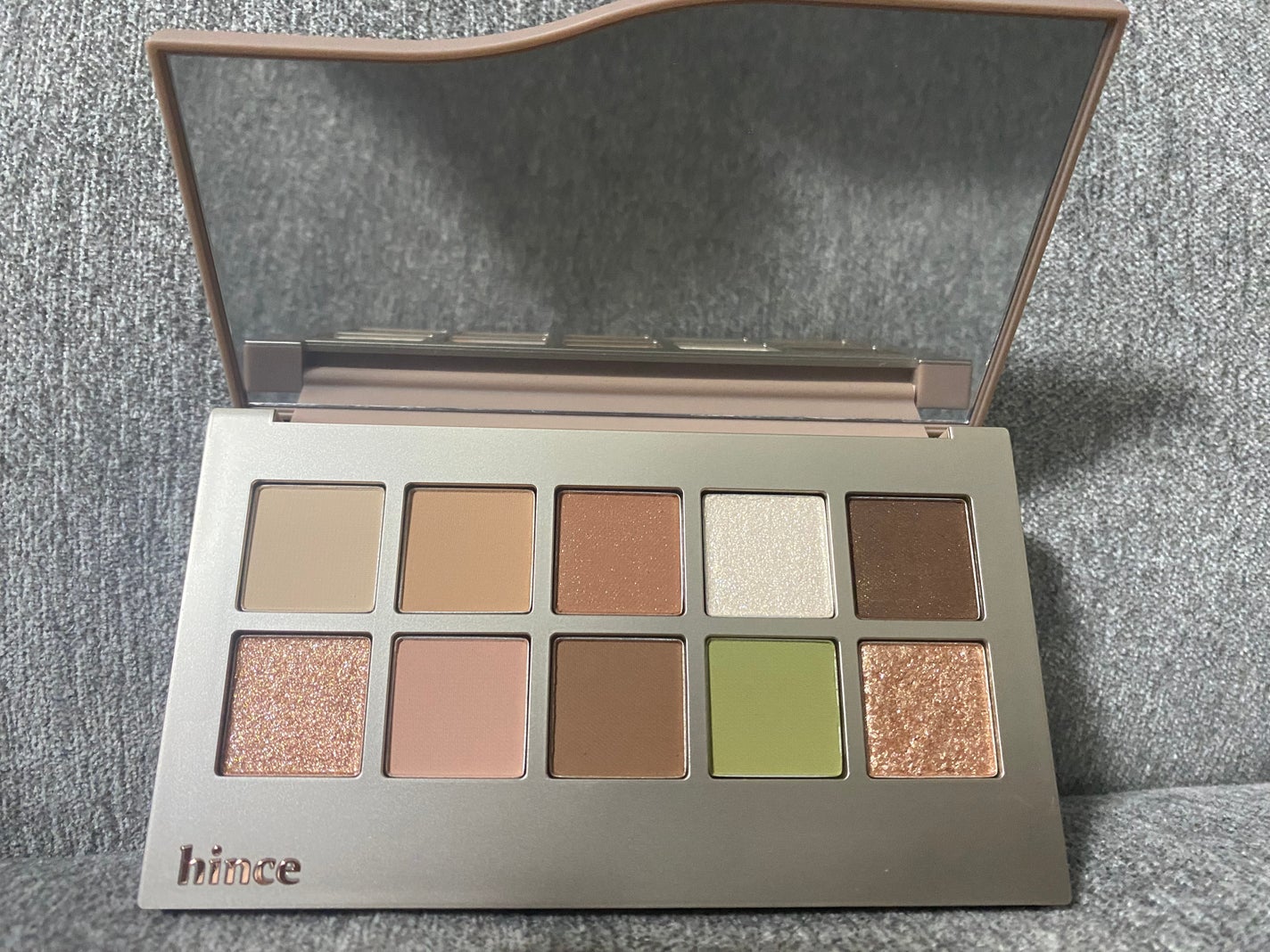 ニューデップスアイシャドウパレット/hince/アイシャドウパレットを使ったクチコミ(1枚目)