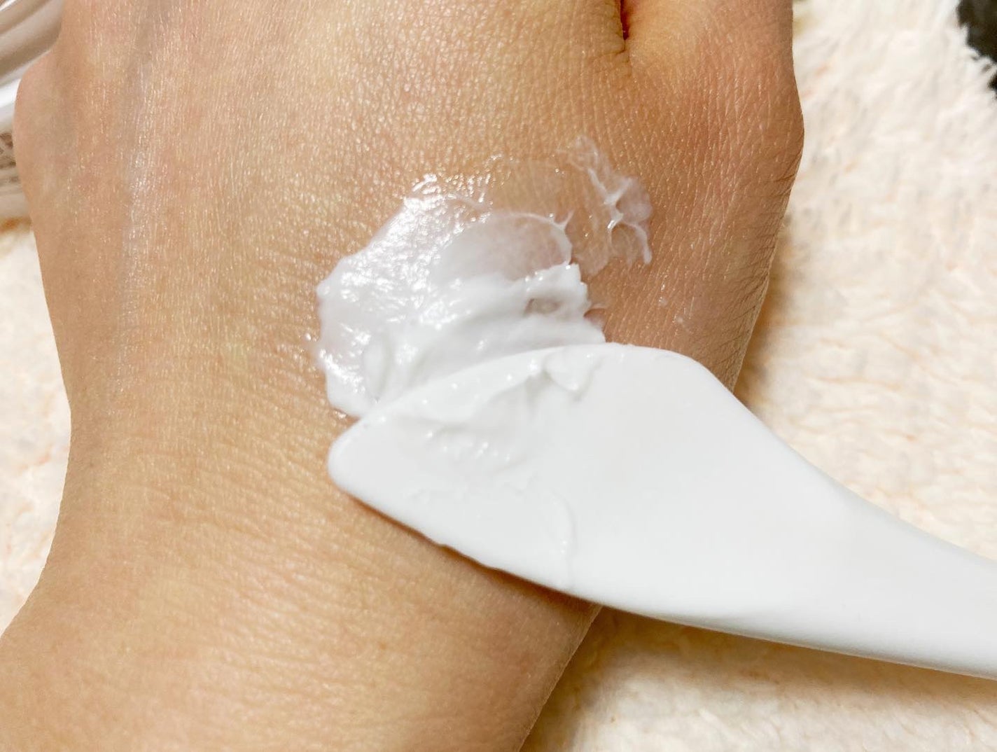 アラサーOLほっぺちゃん on LIPS 「Beaub潤浸保湿フェイスマスク170gを使用しました。こちら..」(5枚目)