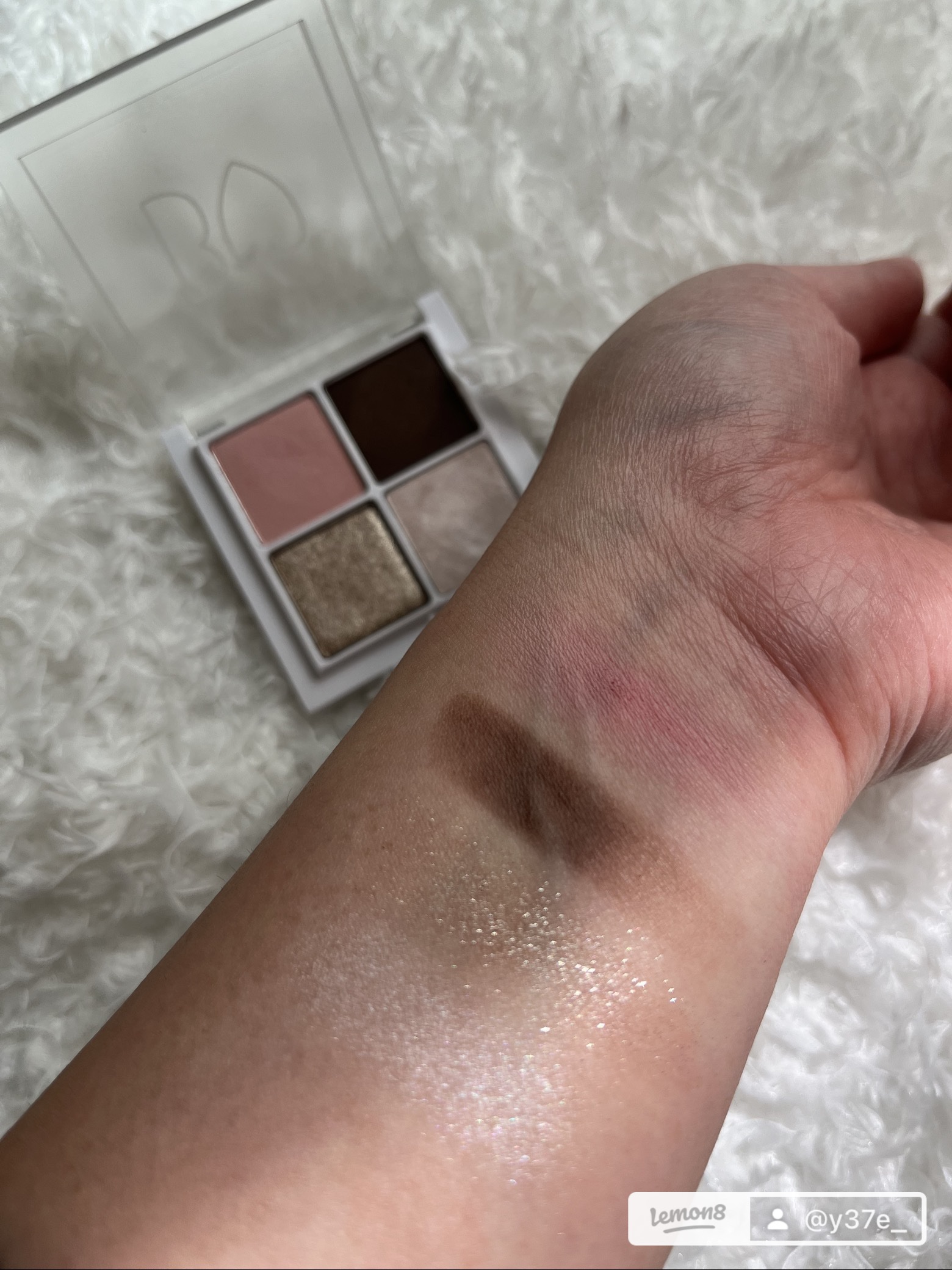 THE アイパレR 04 強がりのピンクグレージュ【新】/b idol/アイシャドウパレットを使ったクチコミ（3枚目）