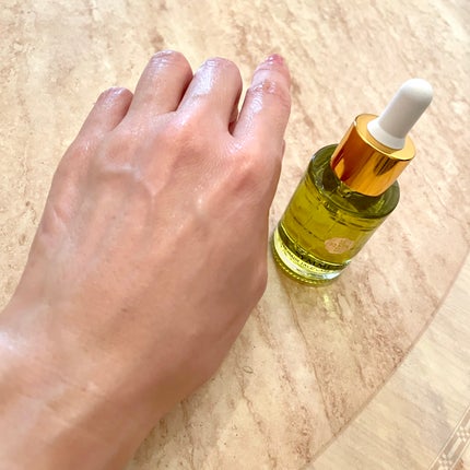 Shiho Arai on LIPS 「・・エディンバラナチュラルスキンケアで一番の人気アイテムの10..」(4枚目)