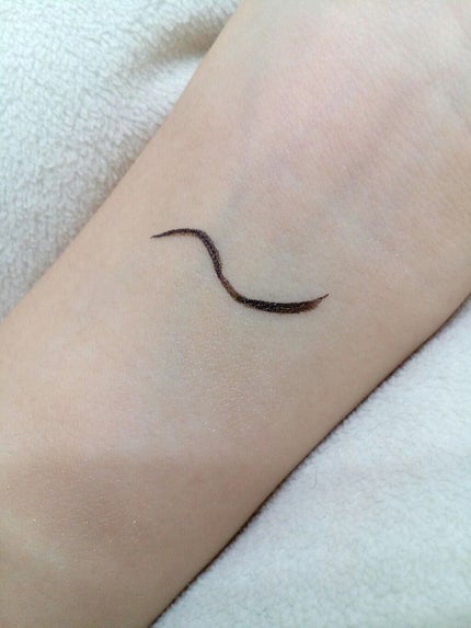 モテライナー リキッド/UZU BY FLOWFUSHI/リキッドアイライナーを使ったクチコミ(2枚目)