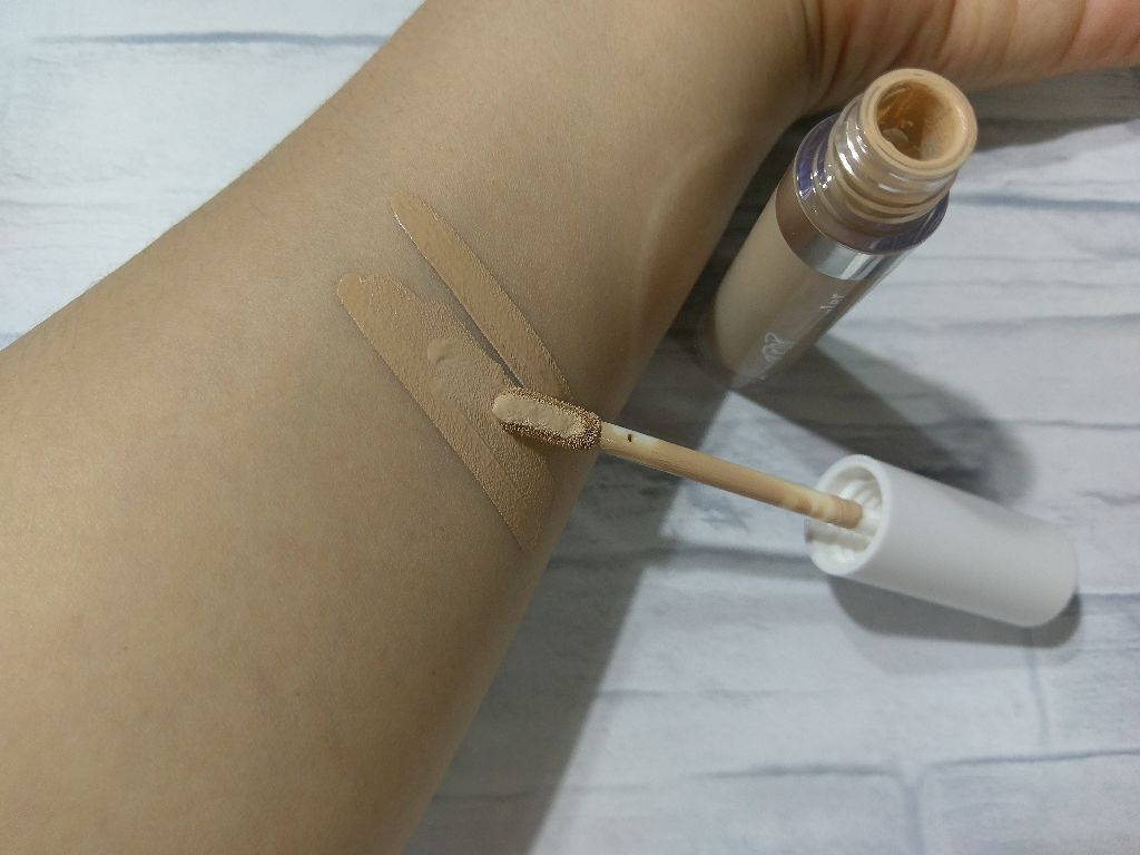 No Filter Concealer/ColourPop/リキッドコンシーラーを使ったクチコミ(2枚目)