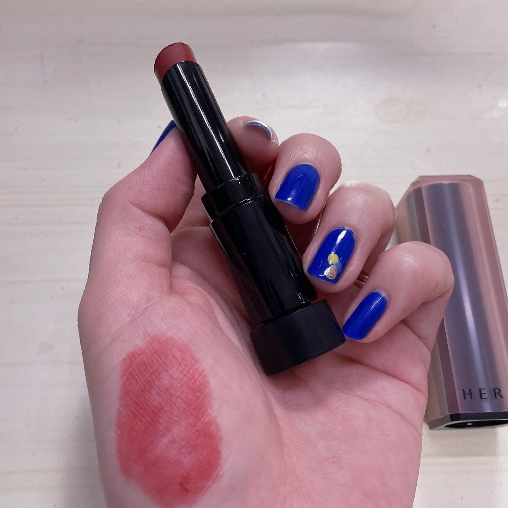 センシュアルパウダーマットリップスティック/HERA/口紅を使ったクチコミ(2枚目)