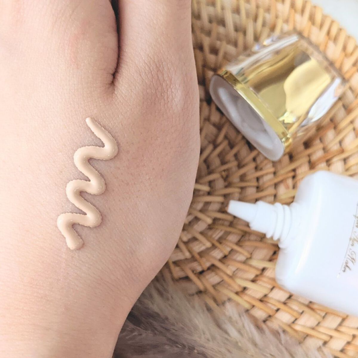 きらびか　ビューティーセラムファンデーション/KiraBika/リキッドファンデーションを使ったクチコミ（3枚目）