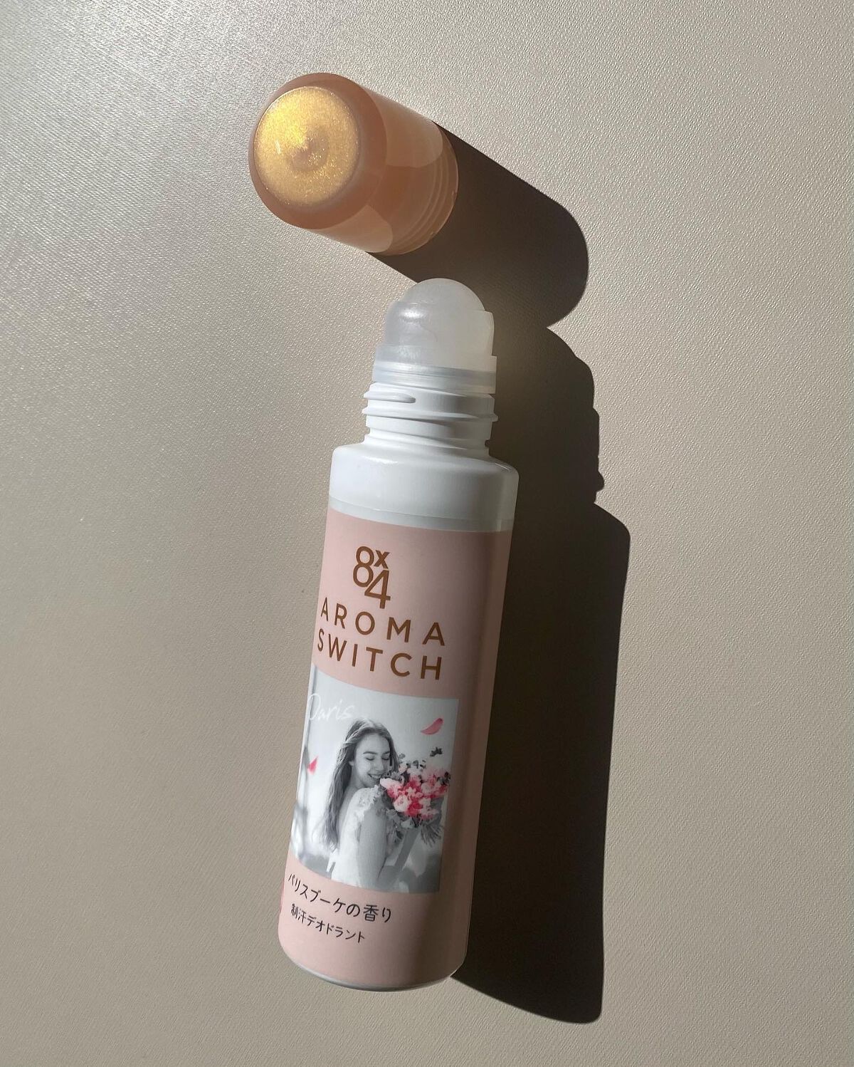 8x4 アロマスイッチ ロールオン パリスブーケの香り/８ｘ４/デオドラント・制汗剤を使ったクチコミ（2枚目）