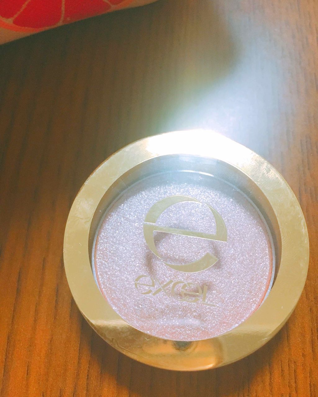 シャイニーシャドウ N/excel/単色アイシャドウを使ったクチコミ（1枚目）