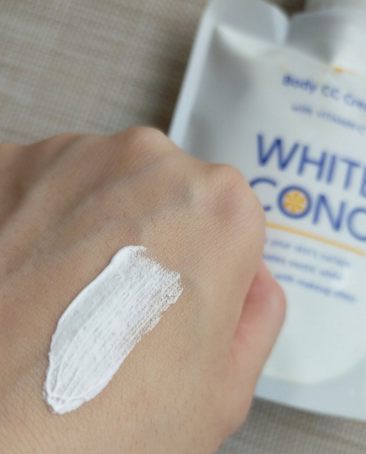 薬用ホワイトコンク ホワイトニングCC CII/ホワイトコンク/ボディクリームを使ったクチコミ(2枚目)