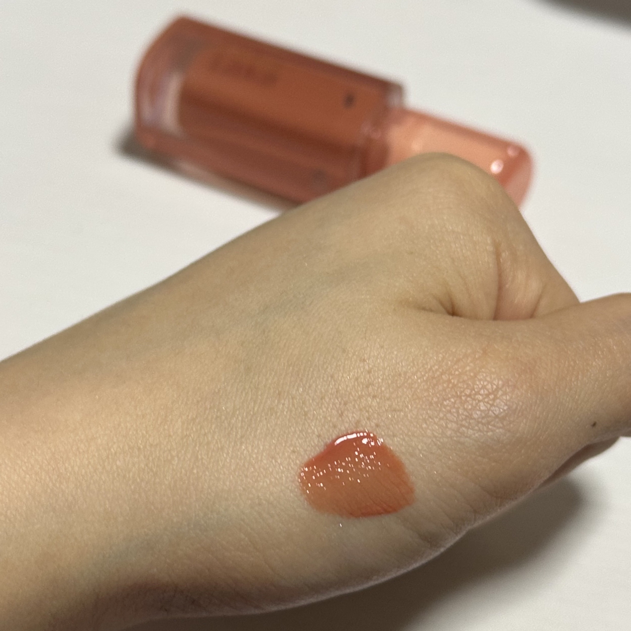 ジェリーイングヌードグロス/Laka/リップグロスを使ったクチコミ（2枚目）