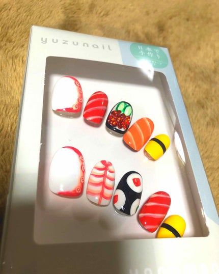ゆずネイル ゆずネイル ショートスクエアのクチコミ「あけまして おめでとうございます
今日は正月ということで?、
寿司ネイル!
ハンズでゲット❗.....」(1枚目)