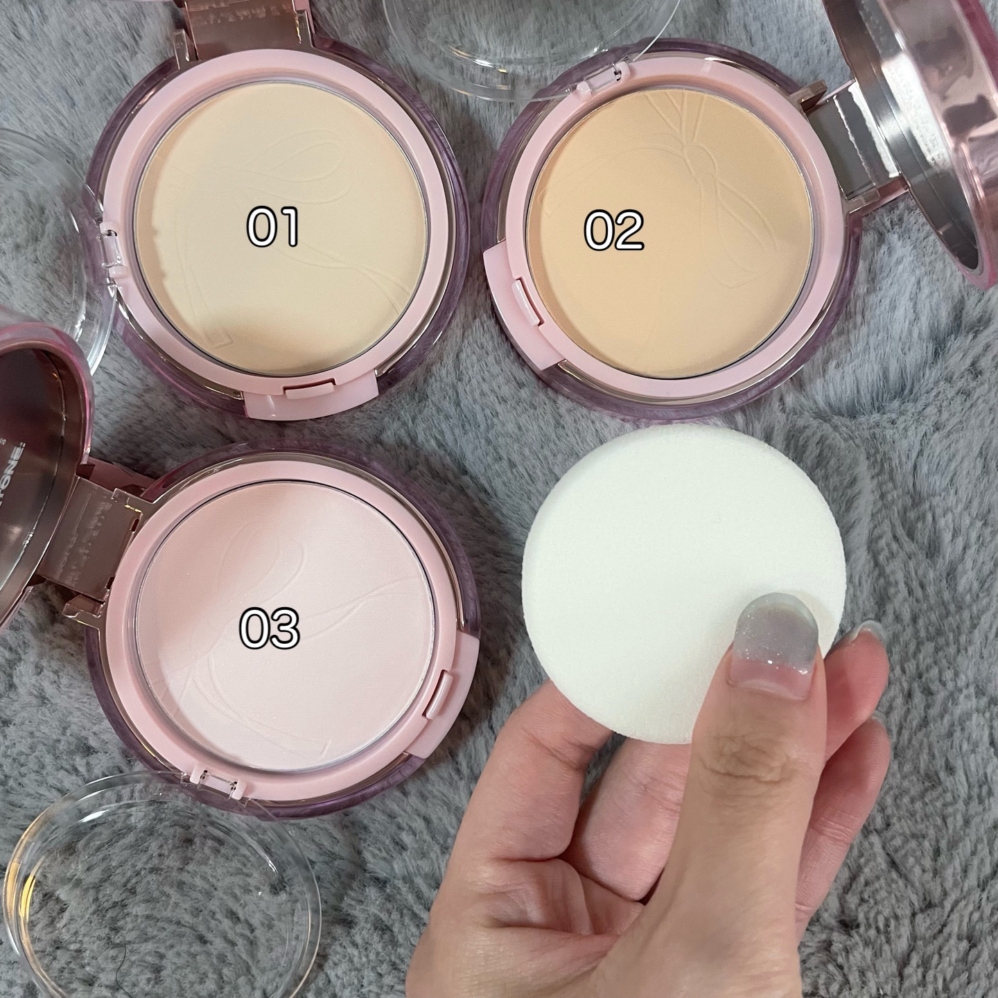 ザ・ブラーパウダーパクト/ABOUT TONE/プレストパウダーを使ったクチコミ（2枚目）