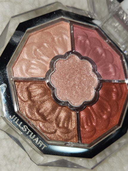 ジルスチュアート ブルームクチュール アイズ ジュエルドブーケ/JILL STUART/アイシャドウパレットを使ったクチコミ(1枚目)