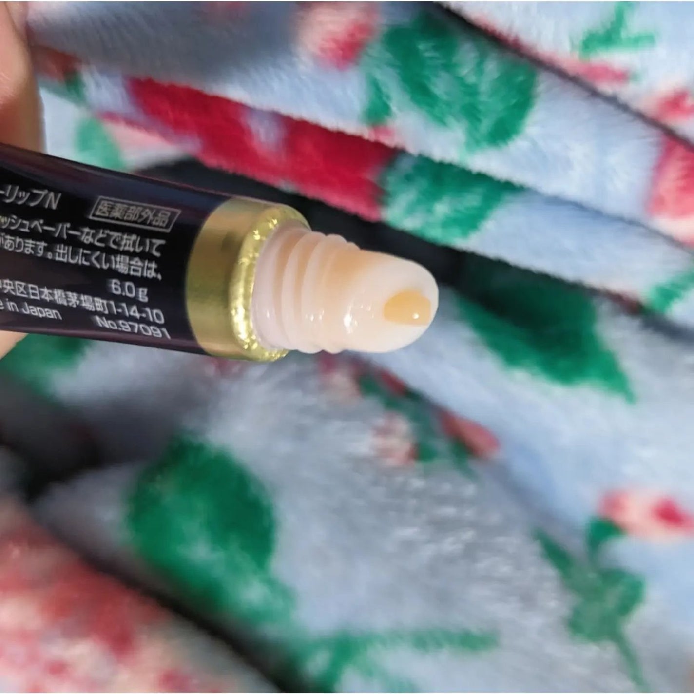 ニベア ロイヤルブルーリップ 濃密美容ケア/ニベア/リップ美容液を使ったクチコミ(3枚目)