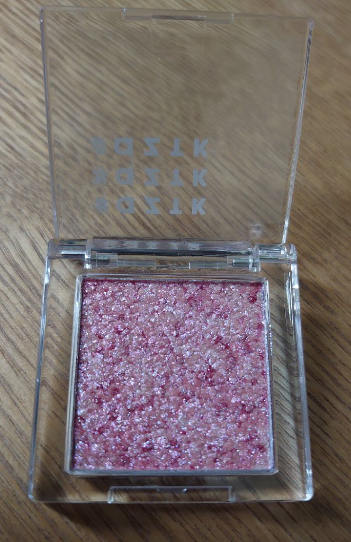 シングルアイシャドウ/aZTK/単色アイシャドウを使ったクチコミ(3枚目)