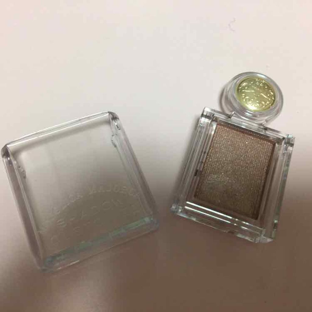 シャドーカスタマイズ/MAJOLICA MAJORCA/単色アイシャドウを使ったクチコミ（3枚目）