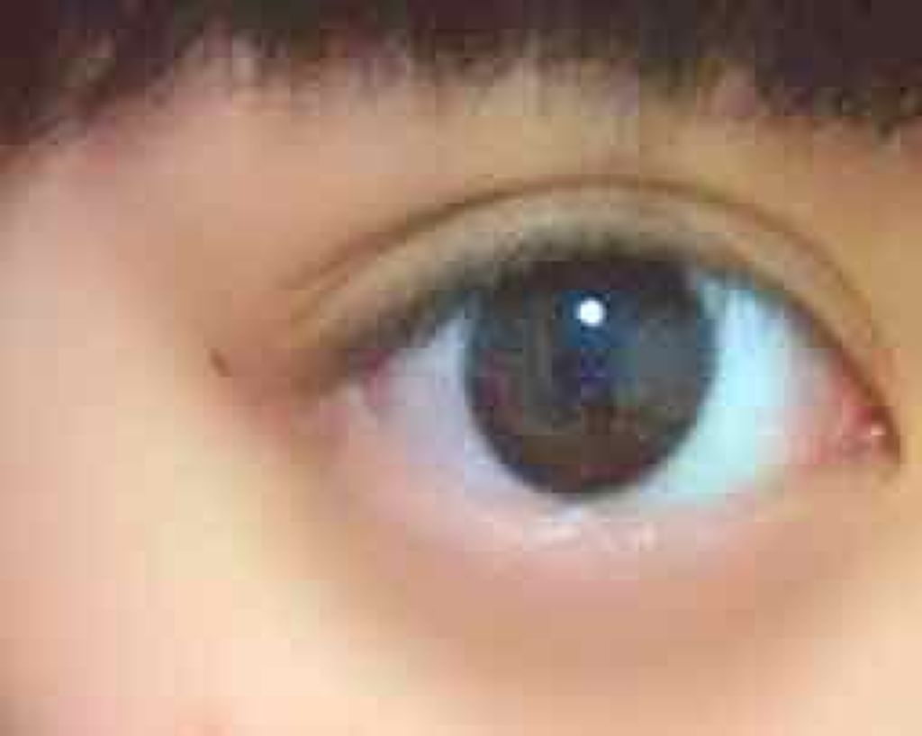 キラキラ アイシャドウ/ETUDE/スティックアイシャドウを使ったクチコミ(3枚目)