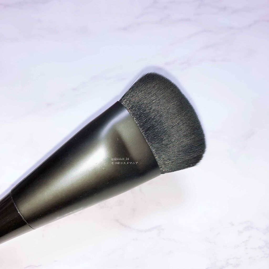 フラット コントゥアー ブラシ/NYX Professional Makeup/メイクブラシを使ったクチコミ(2枚目)