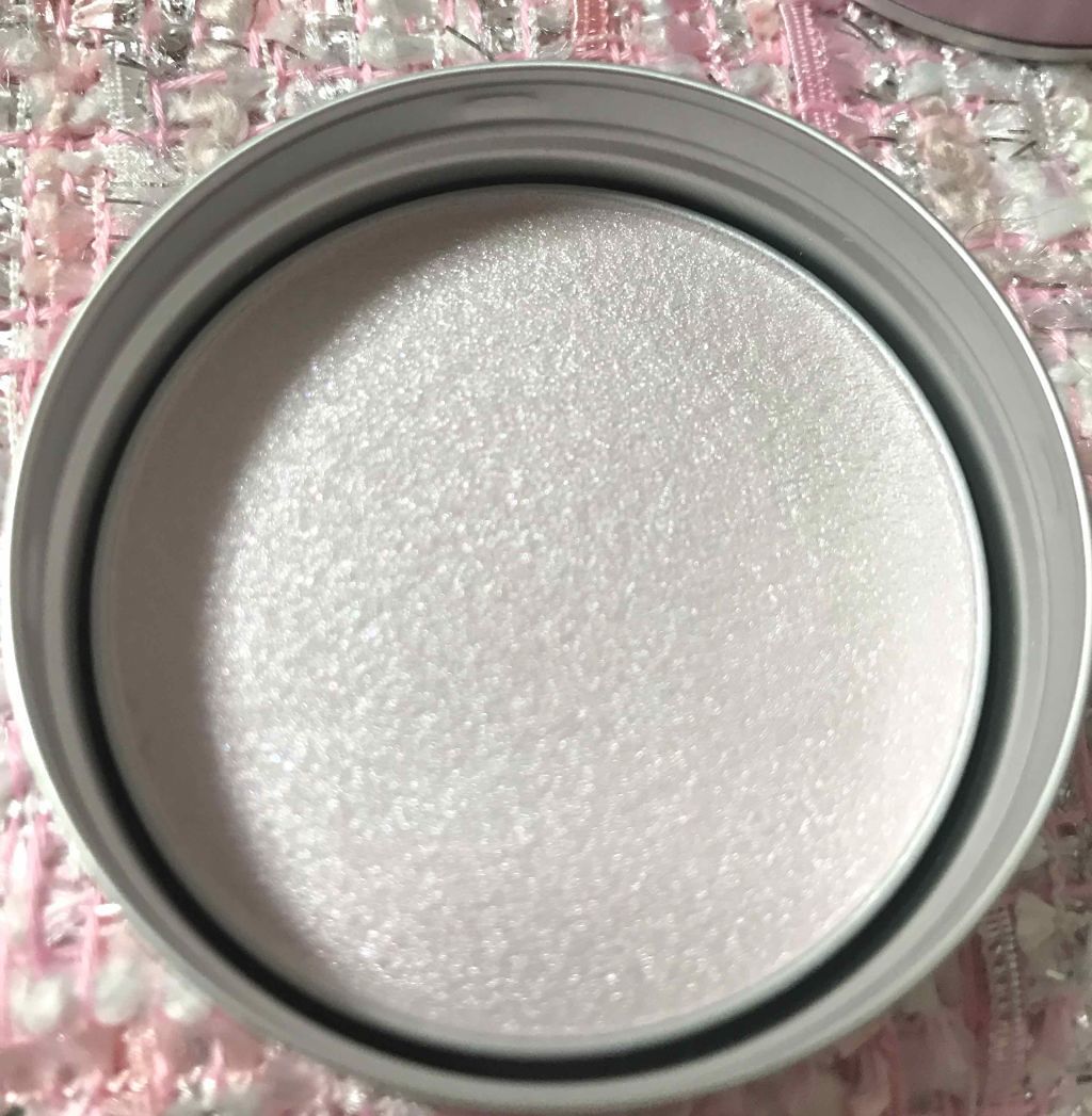 カラーイルミネーター/ettusais/プレストパウダーを使ったクチコミ（2枚目）