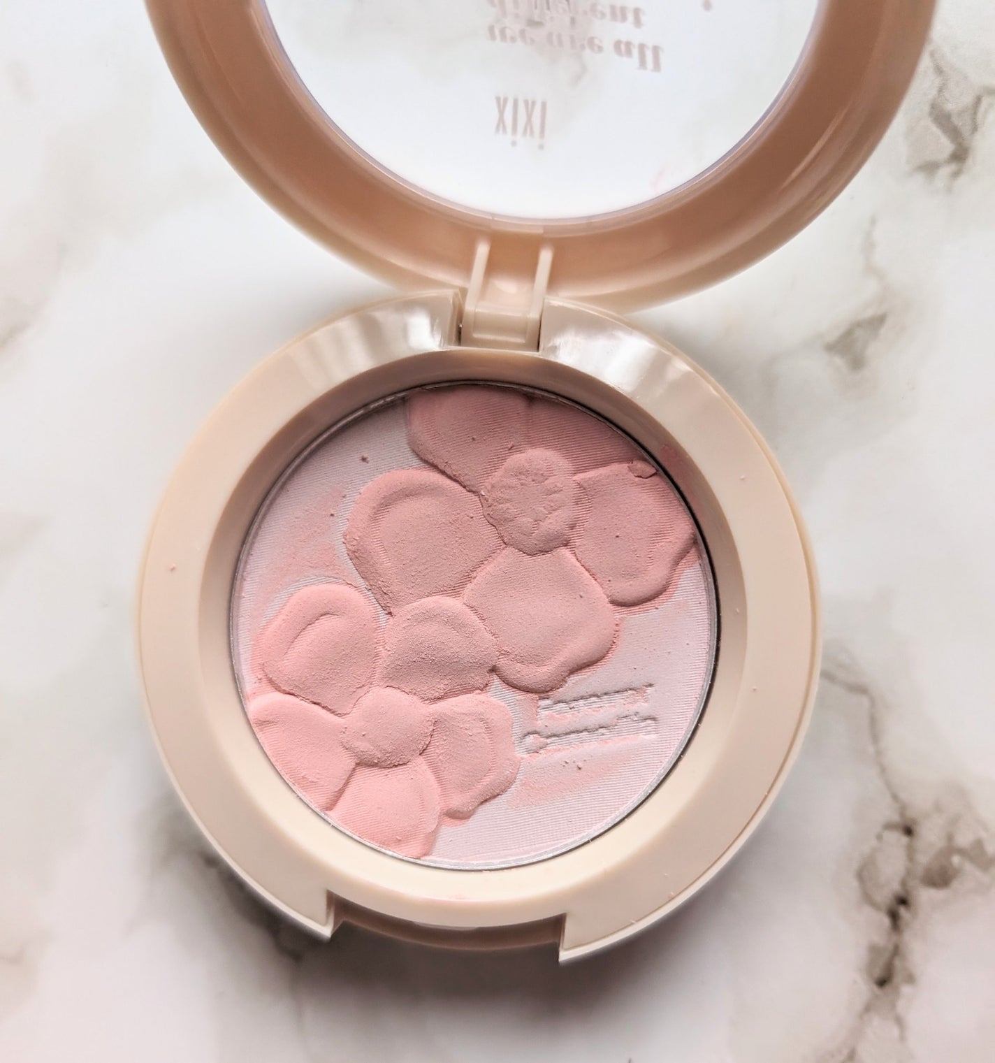 xixiチーク/xixi/パウダーチークを使ったクチコミ(2枚目)