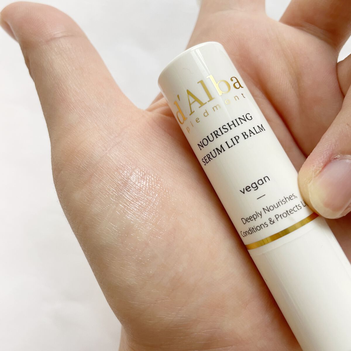 ホワイトトリュフナリシングセラムリップバーム/ダルバ/リップバームを使ったクチコミ（3枚目）