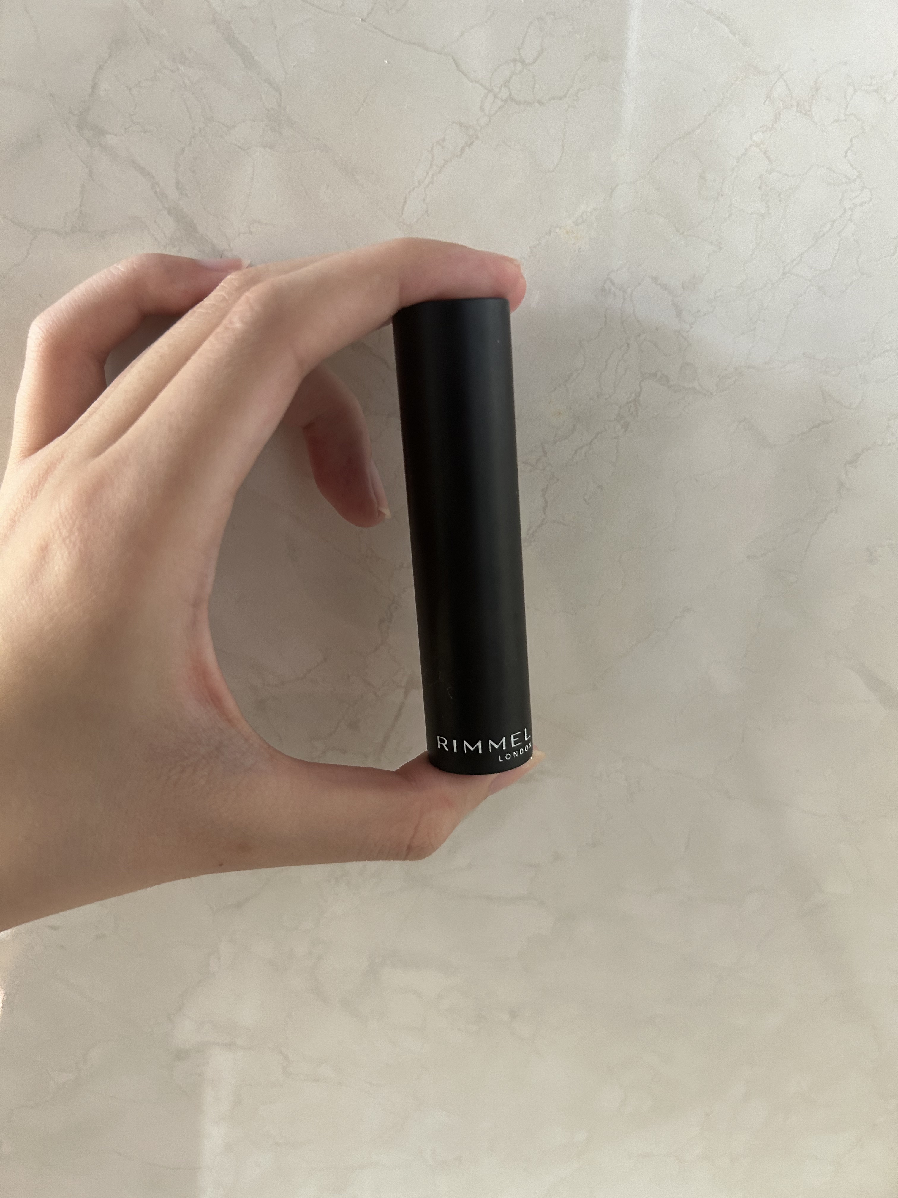 ラスティング フィニッシュ オイルモイスト ティント C C001 /リンメル ロンドン/リップティントを使ったクチコミ（1枚目）