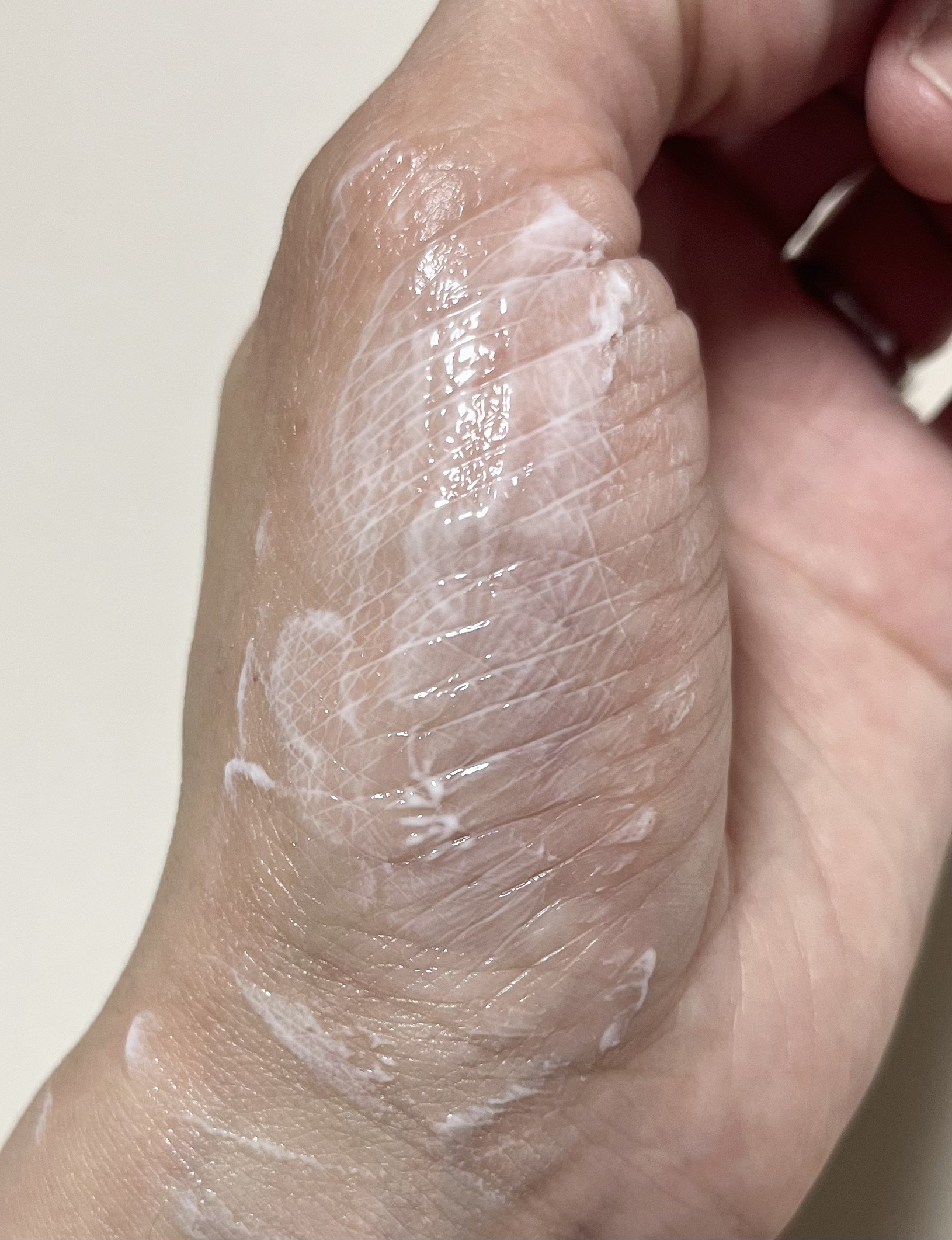 プロテクティブ UVエッセンス 01 ラフランス＆ジャスミン(’24)/excel/日焼け止めローションを使ったクチコミ（3枚目）