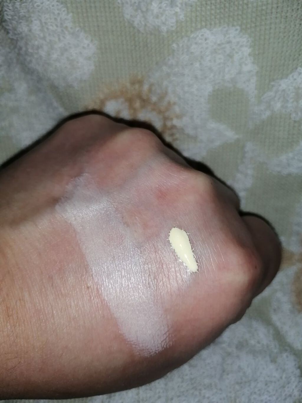 Blooming Kitty カラーコントロールプライマー/DAISO/化粧下地を使ったクチコミ（2枚目）