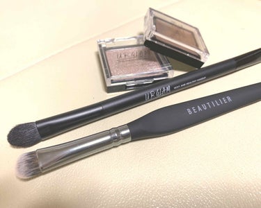 UR GLAM　POWDER EYESHADOW/U R GLAM/単色アイシャドウを使ったクチコミ（3枚目）