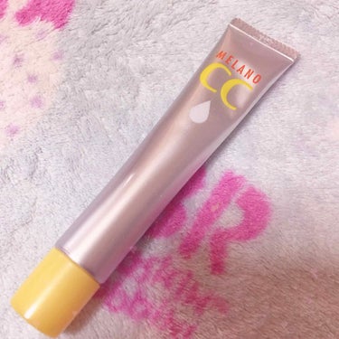 ⭐️メラノCC



LIPSでみなさんが絶賛しているのをみて
気になって購入してみました！！
私、生理不順で昼夜逆転しがちなので
ニキビがめっちゃできる時があるんです🌨
ニキビ痕もいくつかあって、気に