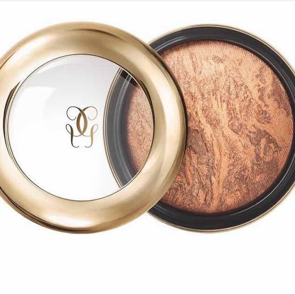 ayu_cosme_love on LIPS 「8/2発売のGUERLAINの限定ハイライト✨思ってたよりラメ..」(1枚目)