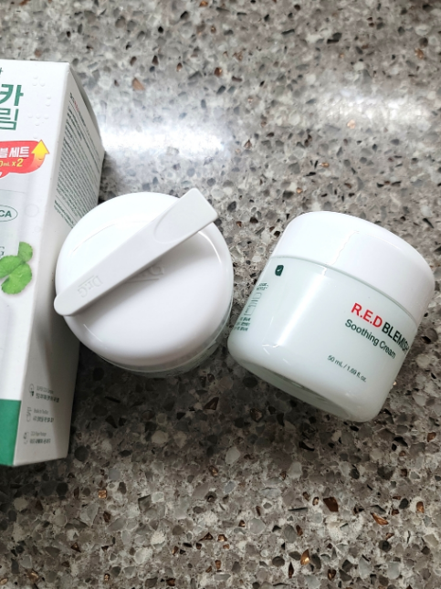 レッドブレミッシュ クリアスージングクリーム/Dr.G/フェイスクリームを使ったクチコミ（2枚目）