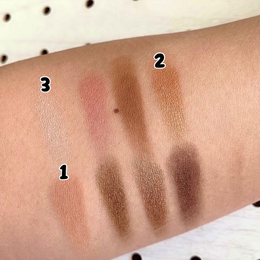 Too Faced シェイク ユア パーム パームズ ミニ アイシャドウ パレットのクチコミ「⭐️Too Faced⭐️


シェイク ユア パーム パームズ ミニ アイシャドウ パレット.....」（3枚目）