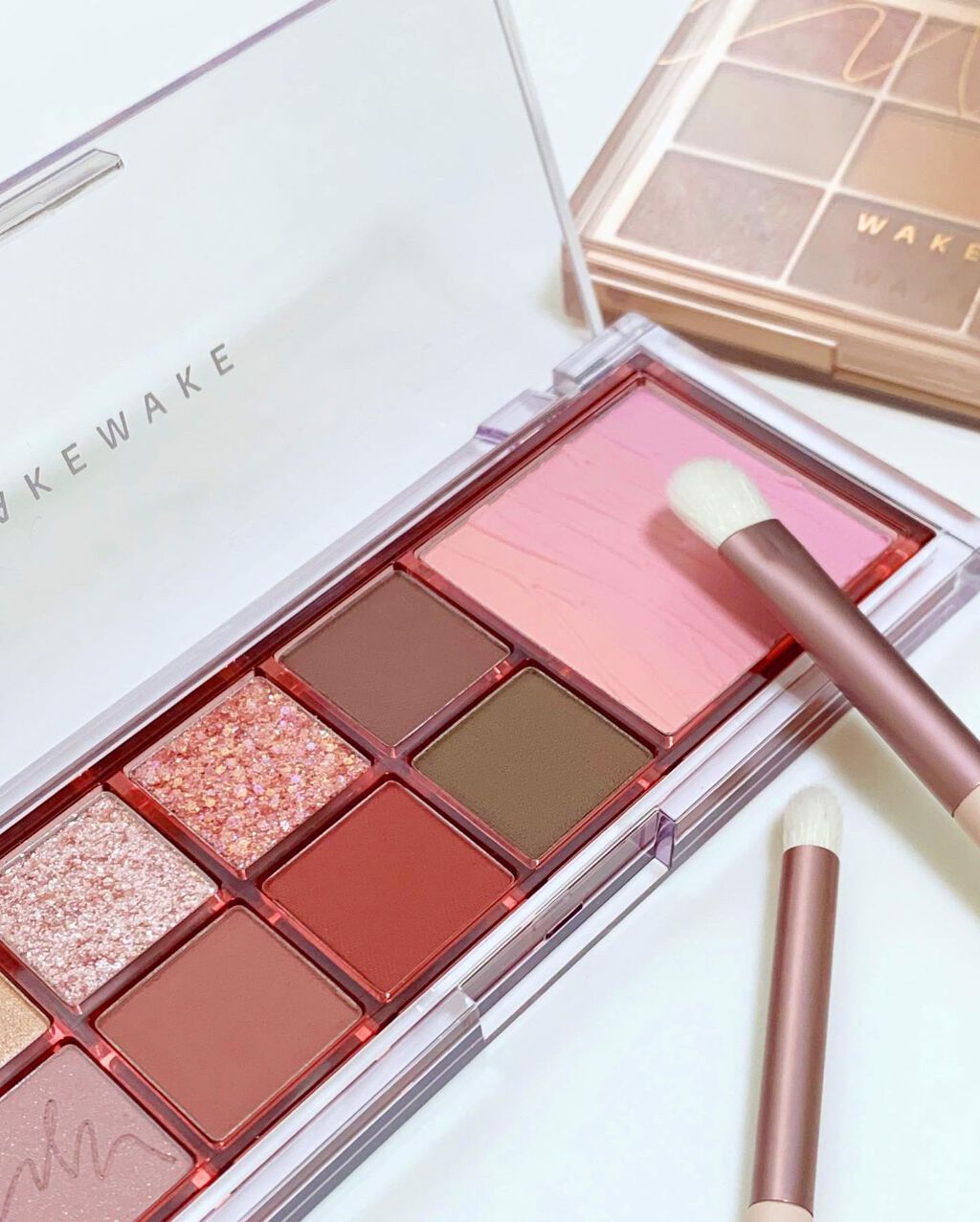 ソフトブラーリングアイパレット/wakemake/アイシャドウパレットを使ったクチコミ（2枚目）