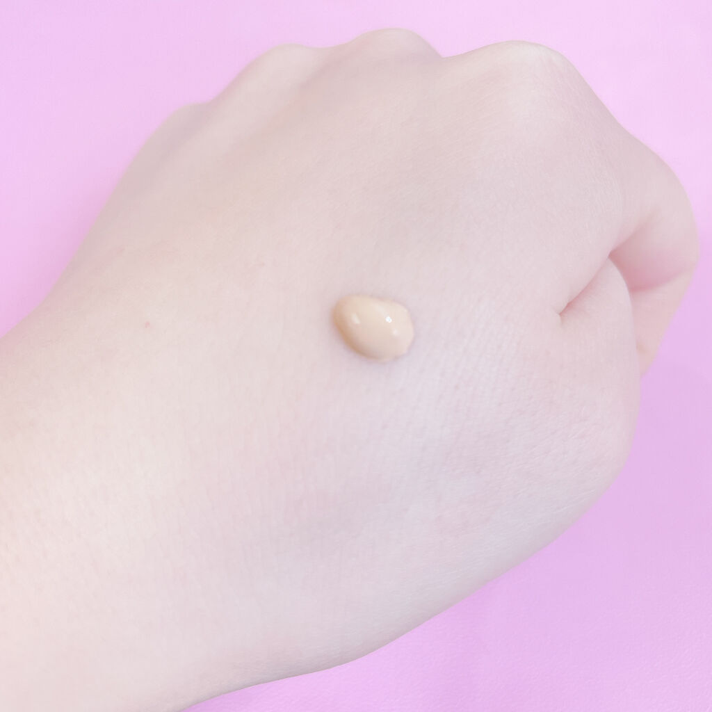 リアルカバーリキッド（ライトグロウ）/KATE/リキッドファンデーションを使ったクチコミ（2枚目）