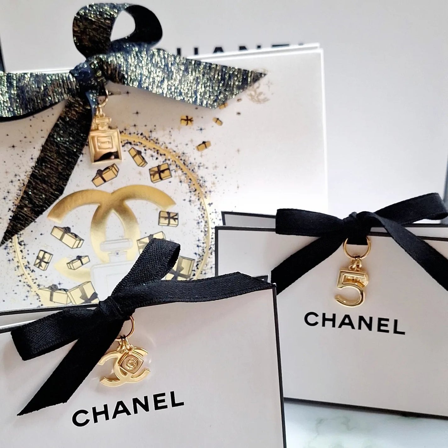 Uka☆*。 on LIPS 「2023年、CHANELのクリスマスコフレ🎄🌟ホリデーだけの特..」(1枚目)