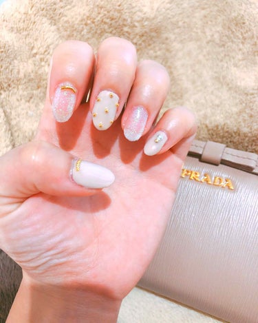 miho on LIPS 「【⠀せるふじぇるnail💅✨】おデートを控えてるのでお爪を可愛..」（1枚目）