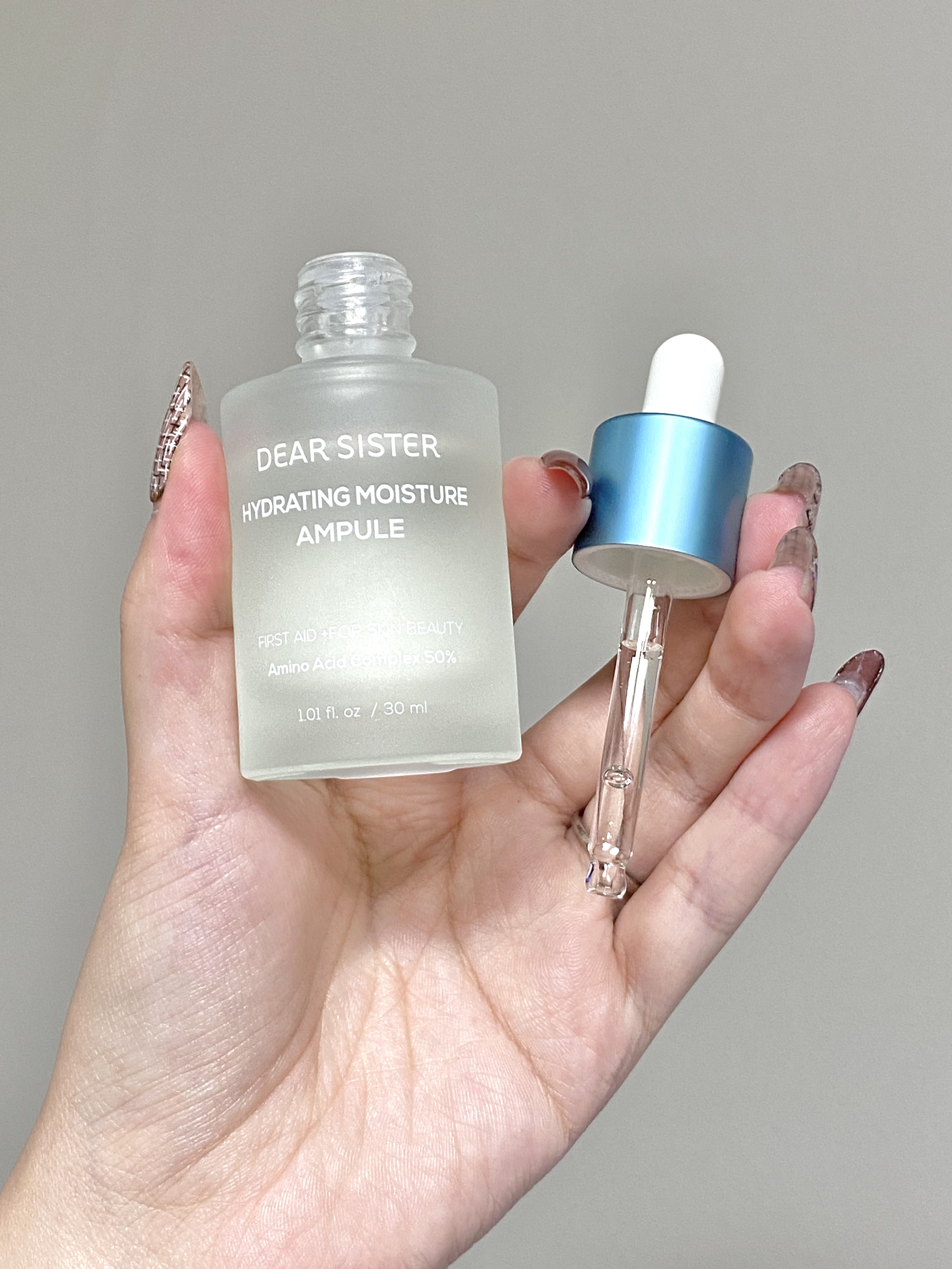 DEAR SISTER ハイドレイティング モイスチャー アンプルのクチコミ「DEAR SISTERの商品モニターに参加中

11種類のアミノ酸を
贅沢に50％配合した美容.....」（2枚目）