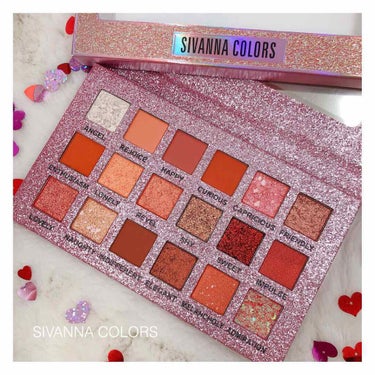 💌  SIVANNA COLORS
Pretty Garaxy Eyeshadow Palette Rose NO.01

バンコクに旅行に行った際に、お土産として購入したアイシャドウです❤︎

タイは