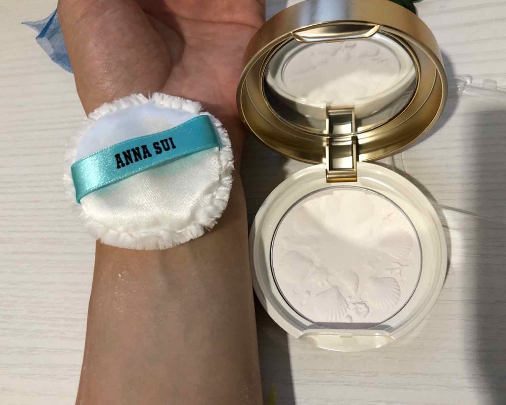 ブライトニング フェイス パウダー/ANNA SUI/プレストパウダーを使ったクチコミ(2枚目)