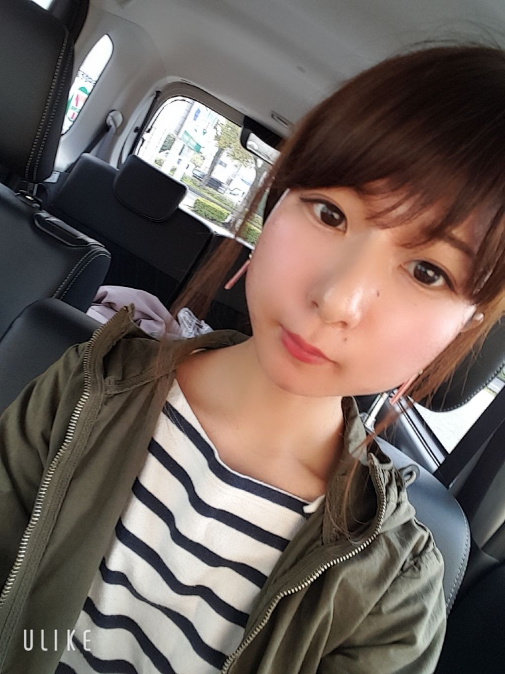 ちはる on LIPS 「セザンヌのハイライト自然な感じで艶が出てかなり、オススメです😃..」(2枚目)