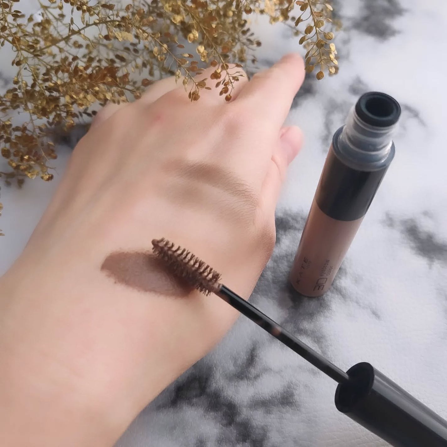 ケイト デザイニングアイブロウ3D/KATE/パウダーアイブロウを使ったクチコミ(6枚目)