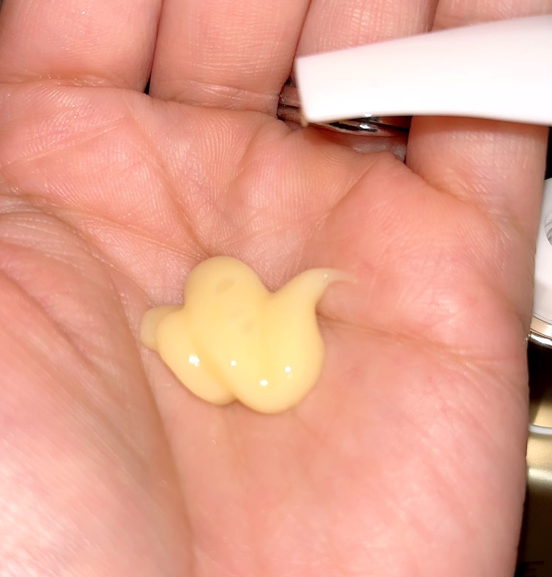 エアリーふんわりリペア インテンシブ ヴィタミルク 洗い流さないトリートメント 125ml/パンテーン/アウトバストリートメントを使ったクチコミ（3枚目）