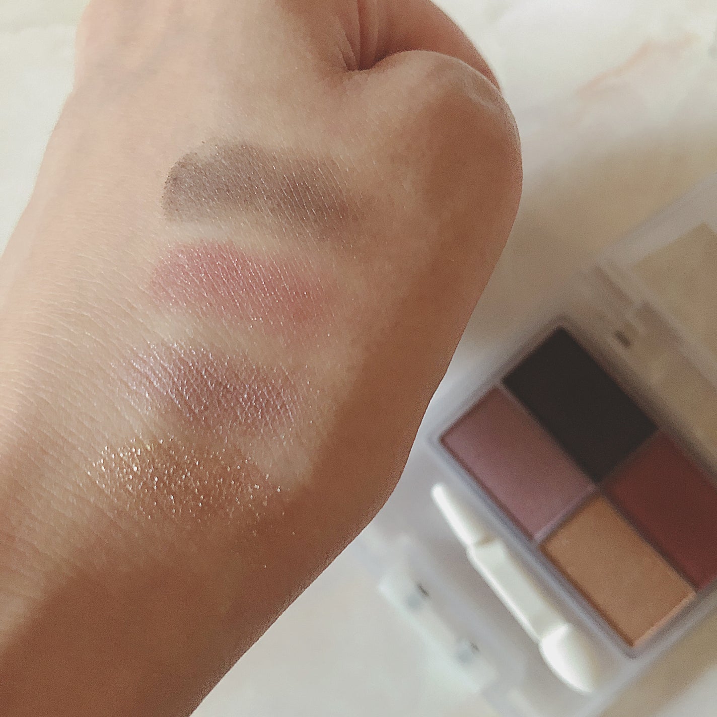 フェイスカラーパレット/チャコット・コスメティクス/アイシャドウパレットを使ったクチコミ(5枚目)