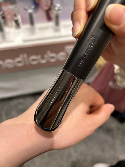 AGE-Rスキンブースターショット/MEDICUBE/美顔器・マッサージを使ったクチコミ(6枚目)